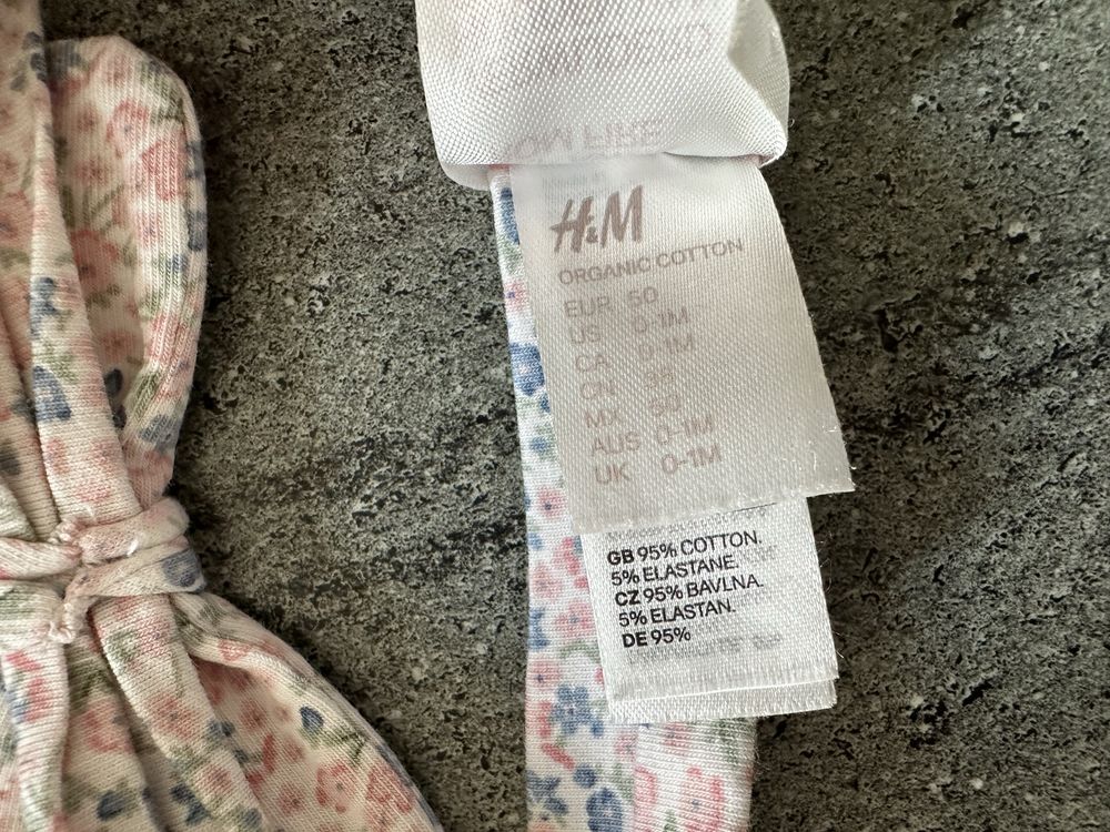 opaska dla niemowlaka noworodka w kwiatki 50 56cm H&M