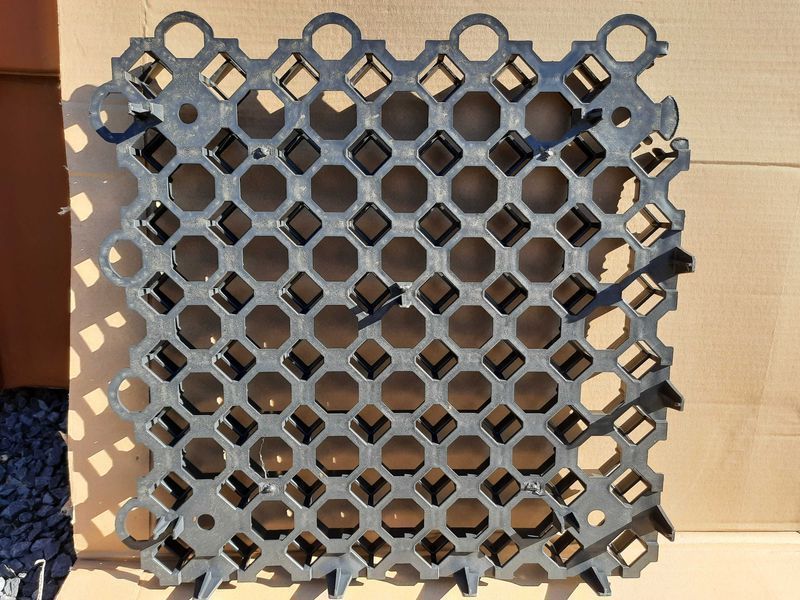 Kratka Parkingowa 50x50x4 czarna 2 gatunek