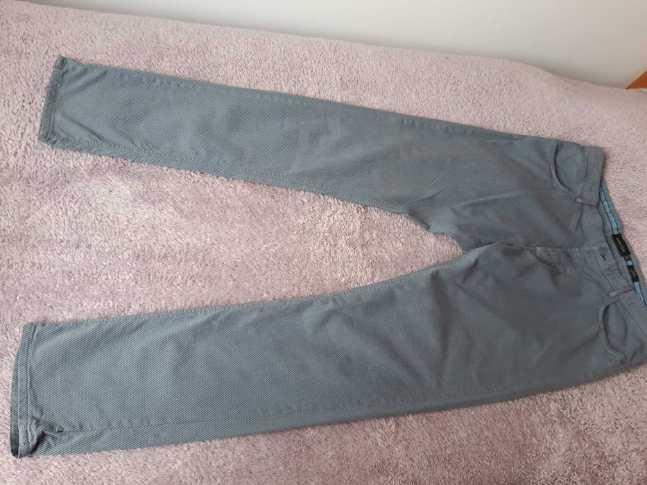 Męskie spodnie Massimo Dutti