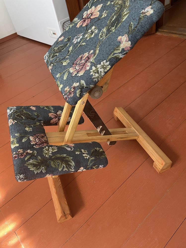 Коленный стул для осанки