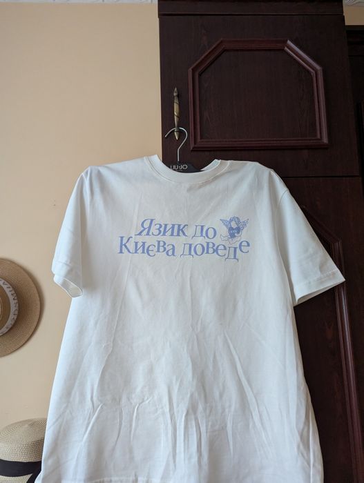 Футболка жіноча Cher17