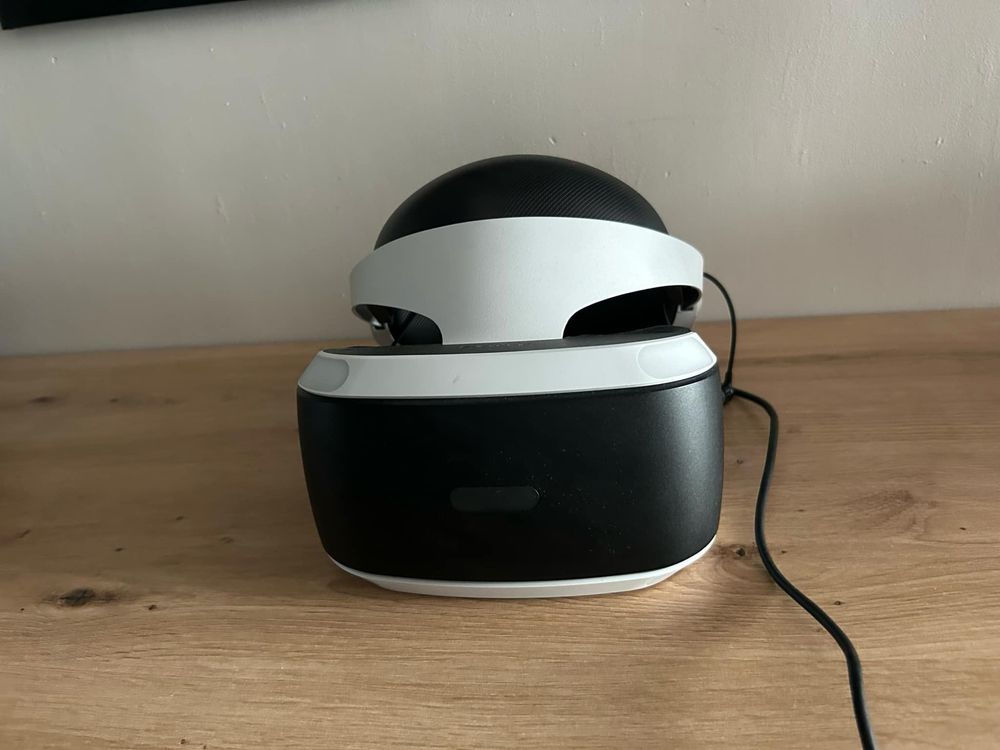 Sprzedam Playstation 4 z dodatkami