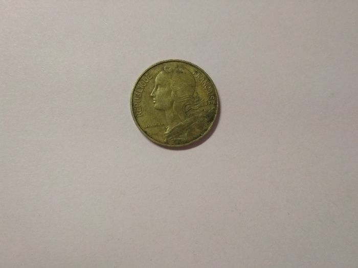 Монета перевертыш 10 сантимов 1992 г Франция