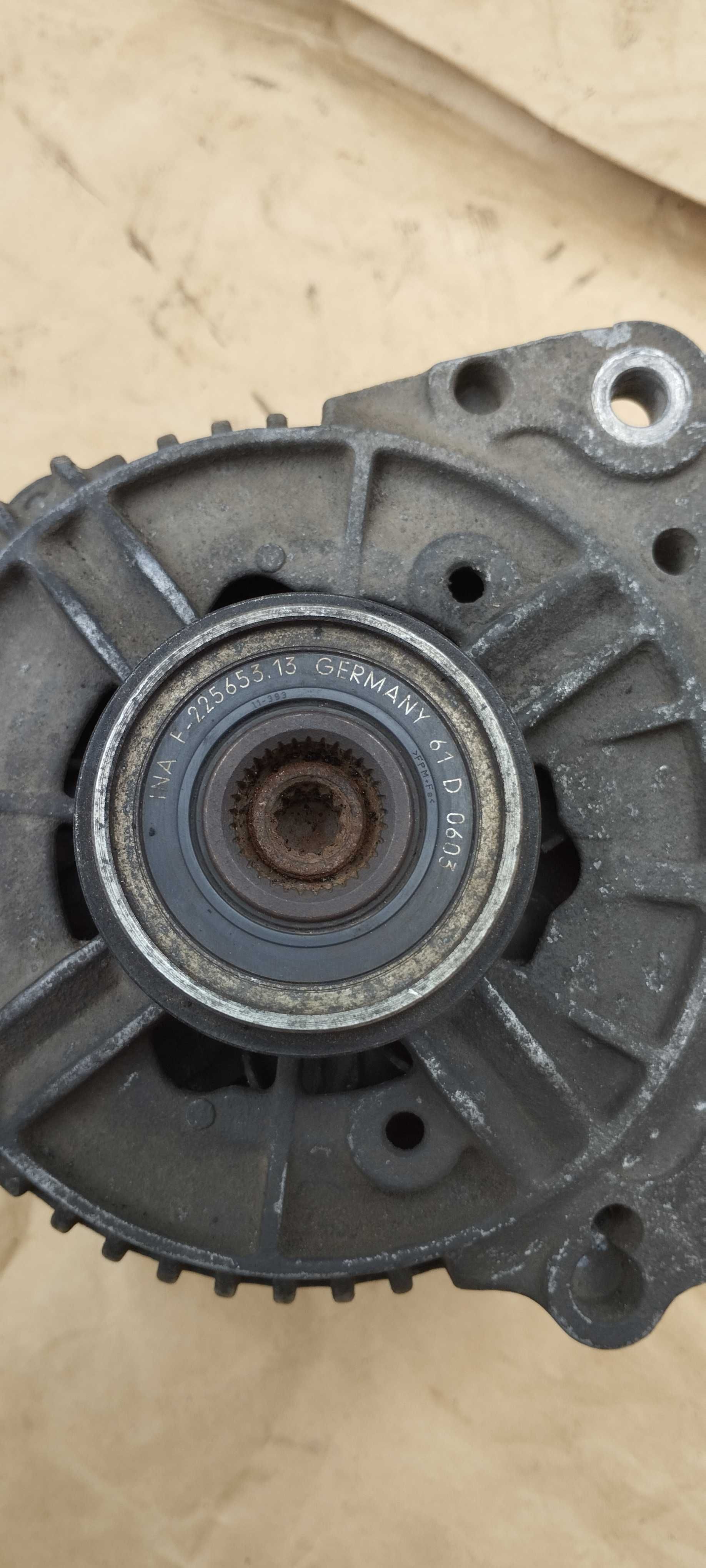 Генератор Bosch 120a ,Audi a4 b5 Passat b5 1,9 tdi 028903028f