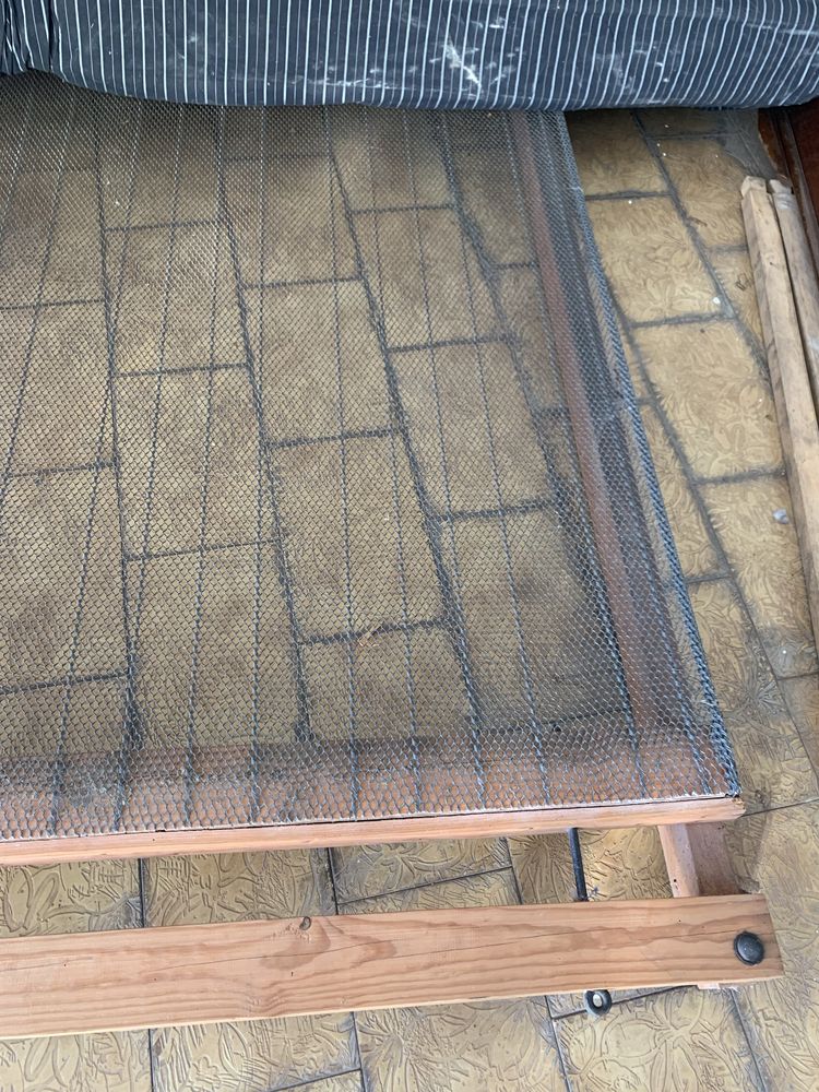 Cama de casal , antiga com colchao