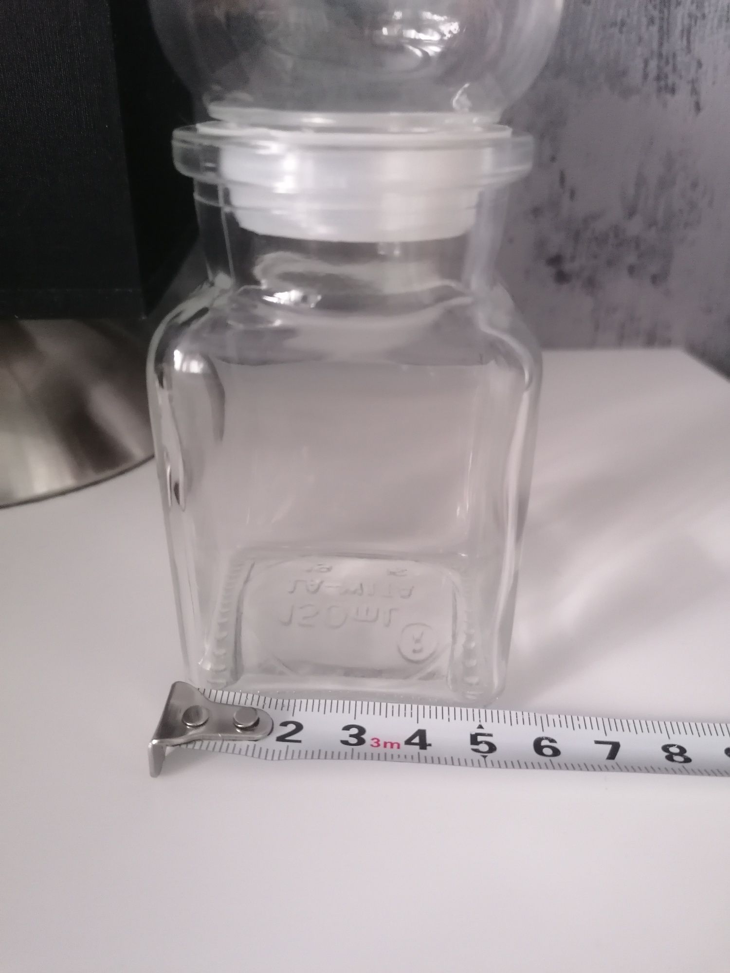 Szklany pojemnik 150ml z przykrywką