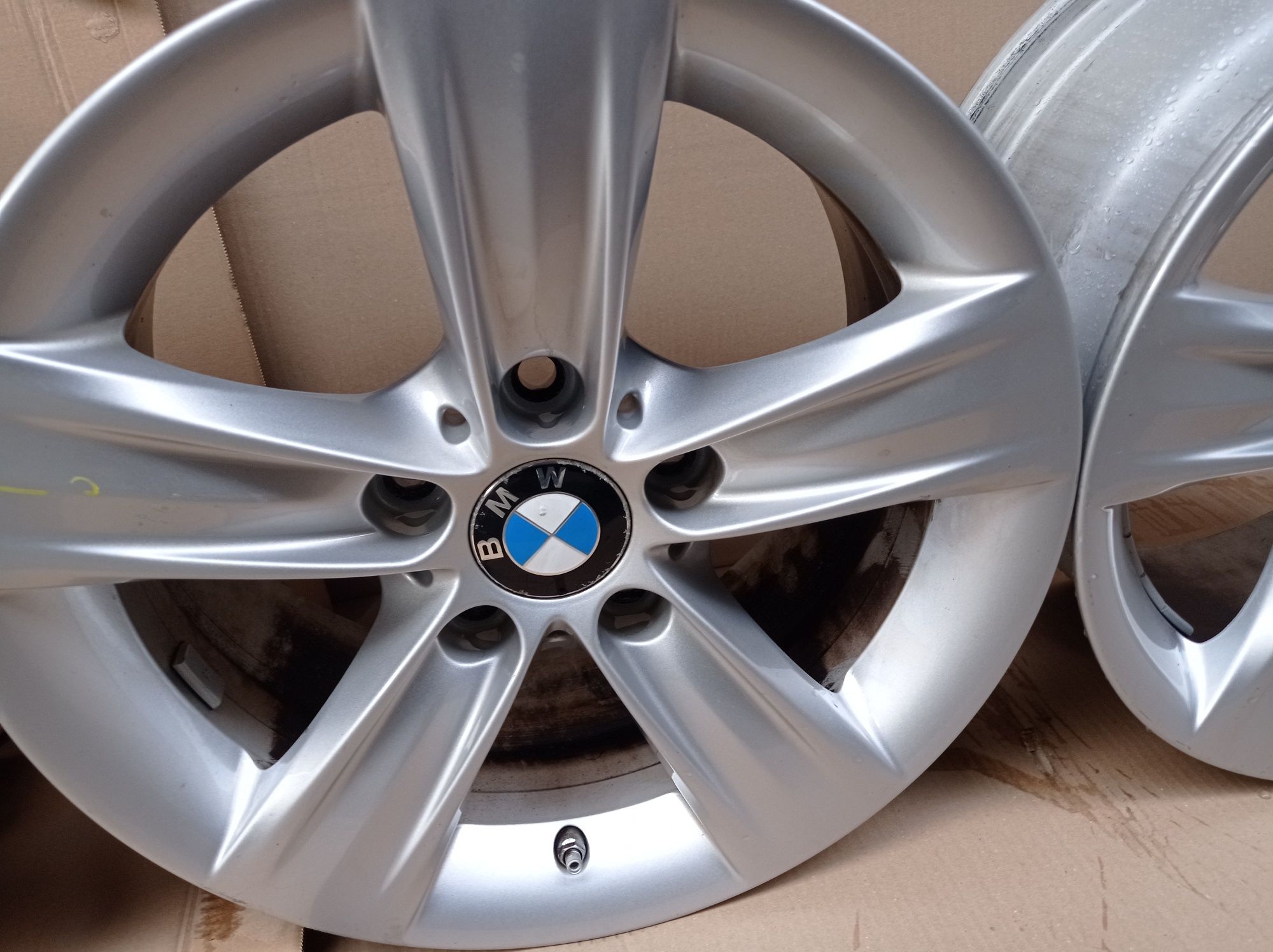 Felgi Aluminiowe Alufelgi r16 5x120 BMW oryginał et37 7.5j16