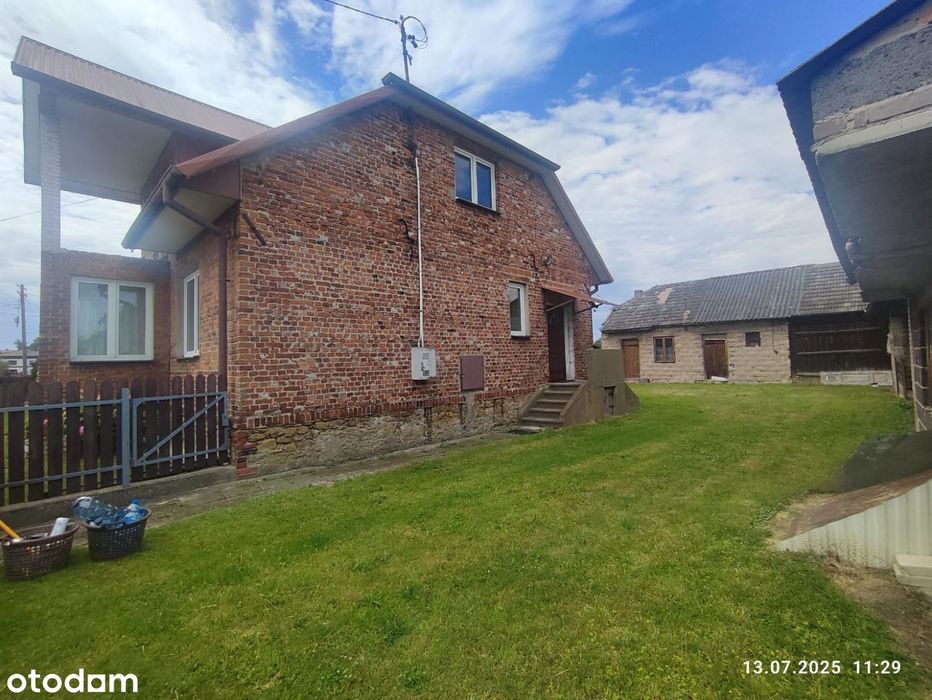Urokliwy dom z działką 6900 m², 3 pokoje na sprzedaż.