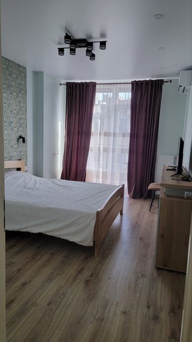 1к+кс Main house (Коновальця 37)