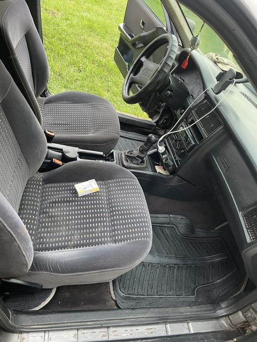 Продам ауді 80 . Двигун 1.8 карб вже на ходу