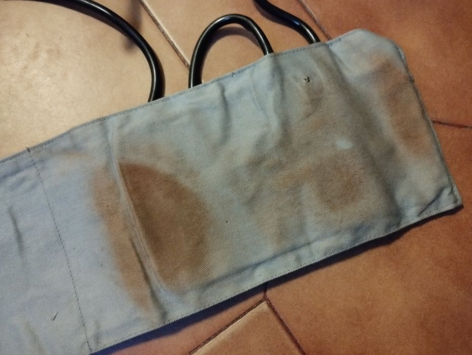 Antigo medidor de tensão