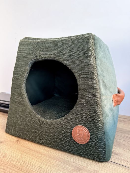 Дім мʼяке місце лежанка для котика або песика