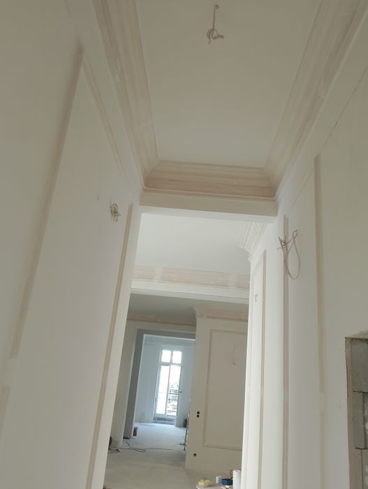 Gzymsy gipsowe, sztukateria