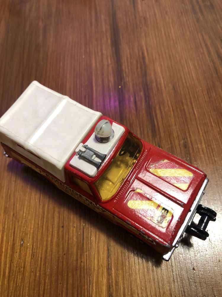 Matchbox Superkings Trail Duster Emergency