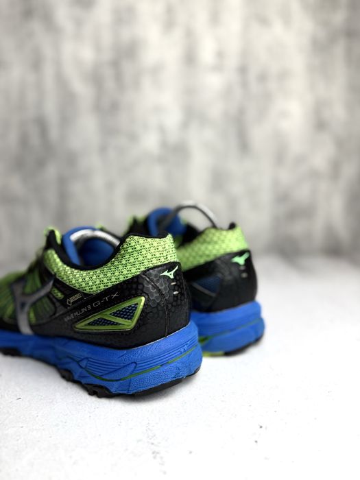 Кросівки чоловічі Mizuno Wave Mujin 3 GTX 43(28)