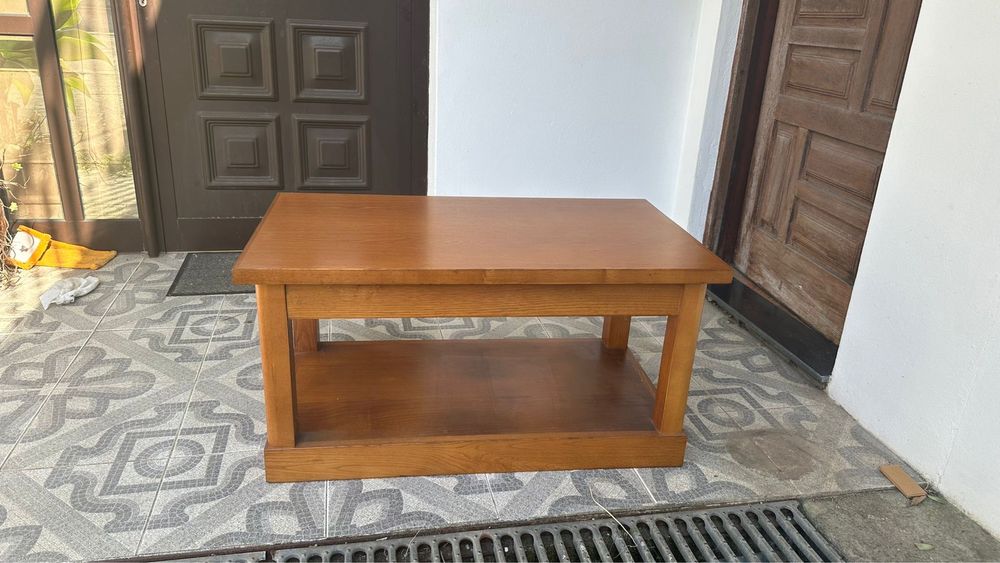 Mesa centro madeira cerejeira