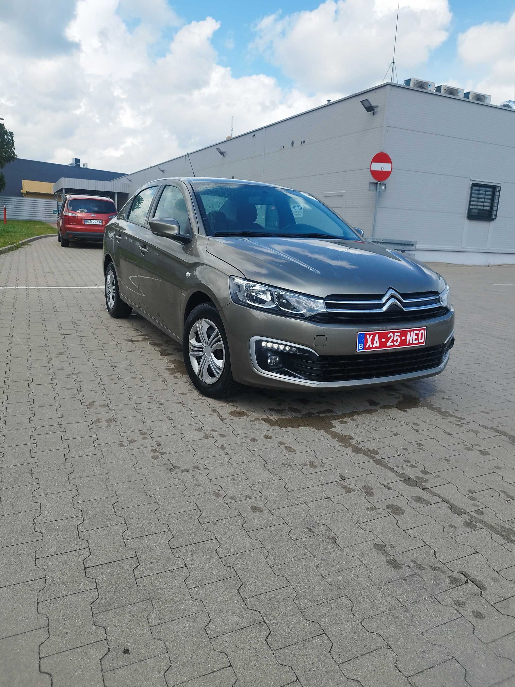 Citroën C-Elysée 1.2 benzyna PureTech rok 2017 przebieg 188000