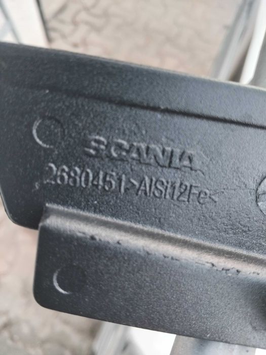 Scania uchwyt podszybia