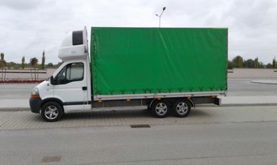 Transport towarów-Usługi transportowe Renault Master 25 m3 BUS.