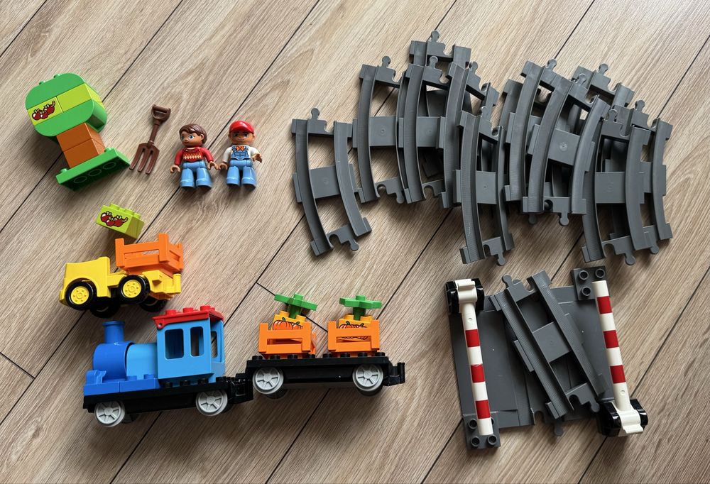 LEGO Duplo - 10 zestawów - 390 elementów