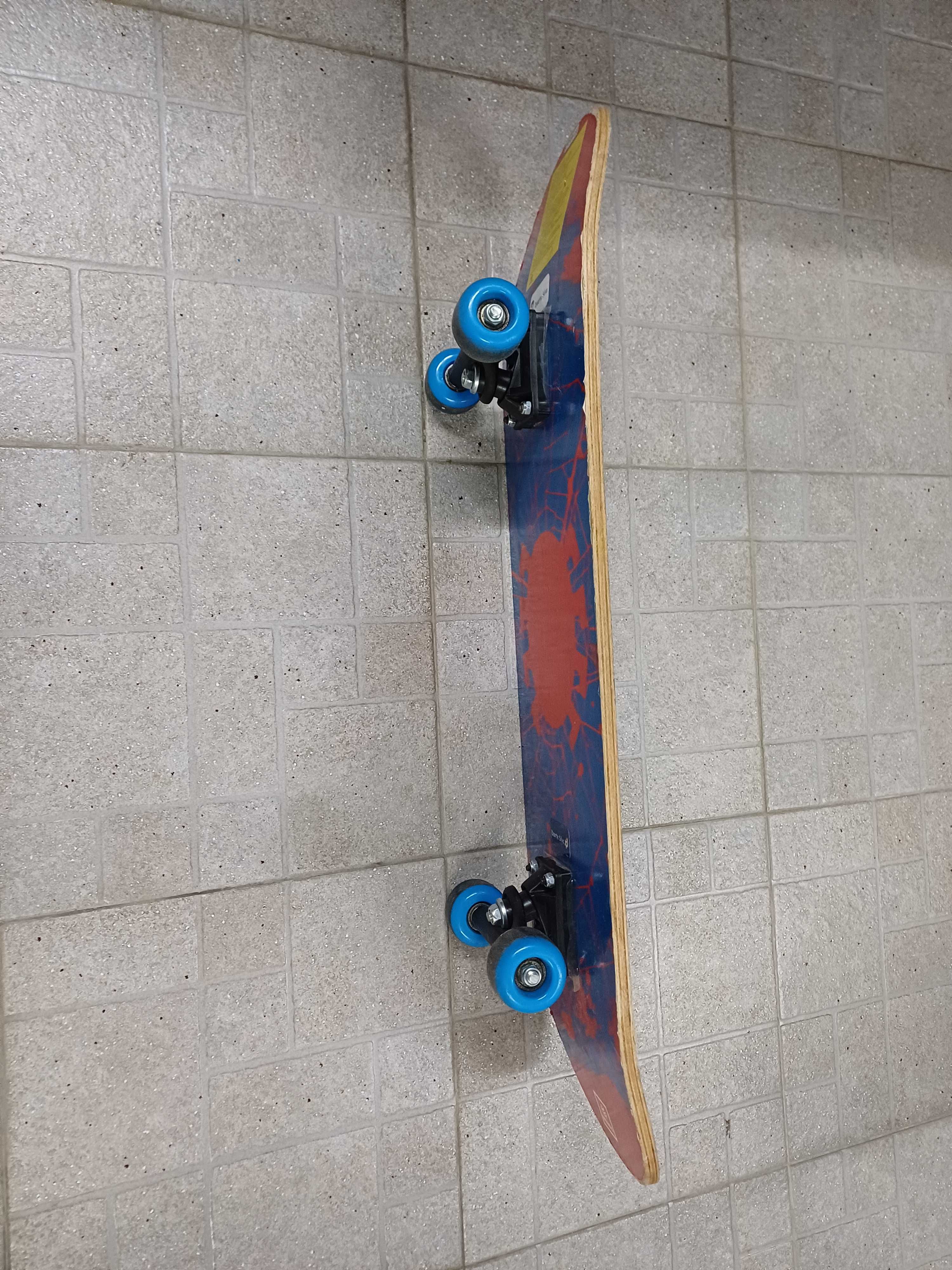 Skate do homem aranha