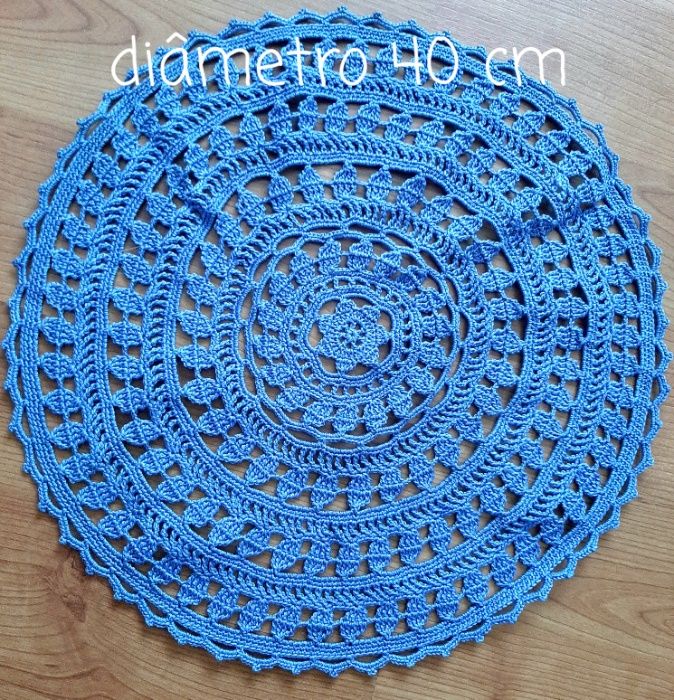 Conjunto de naperons de renda/crochet - vários tamanhos