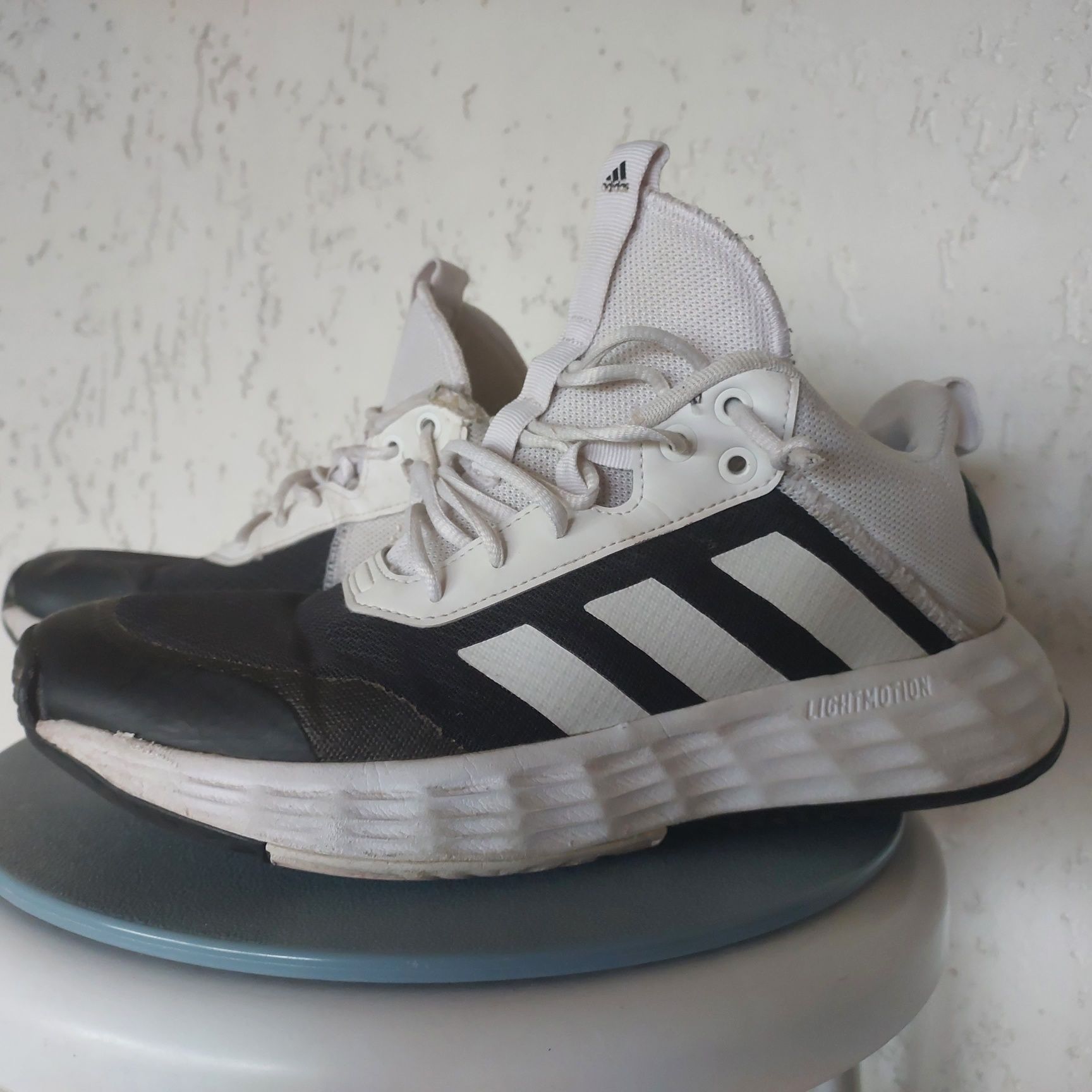 ADIDAS lightmontain 42,2/3