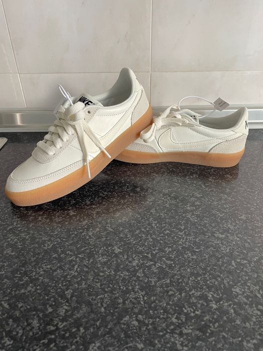 Never worn, new sneakers