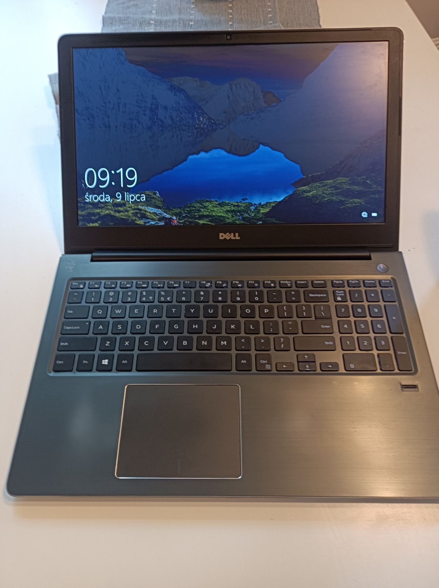 Notebook DELL Vostro 5568
