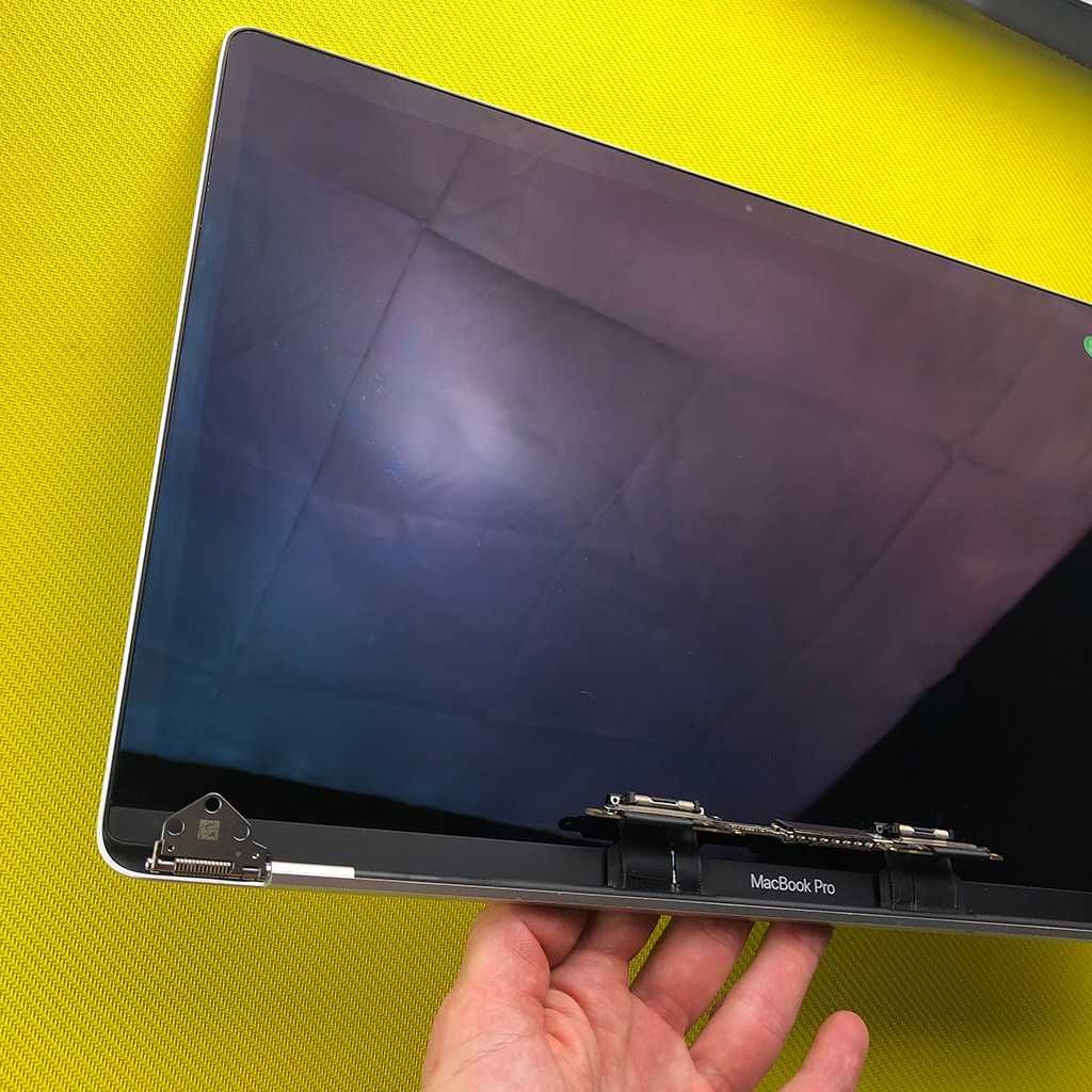 Дисплей MacBook PRO 15” (2018–2019) Silver у зборі (LCD з кришкою)