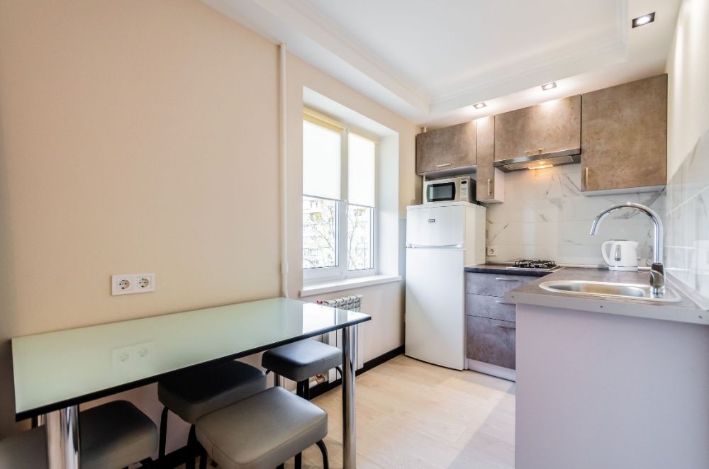 Метро Оболонь 3-ех комнатная (проспект Оболонский 16а)-16-555.biz.ua