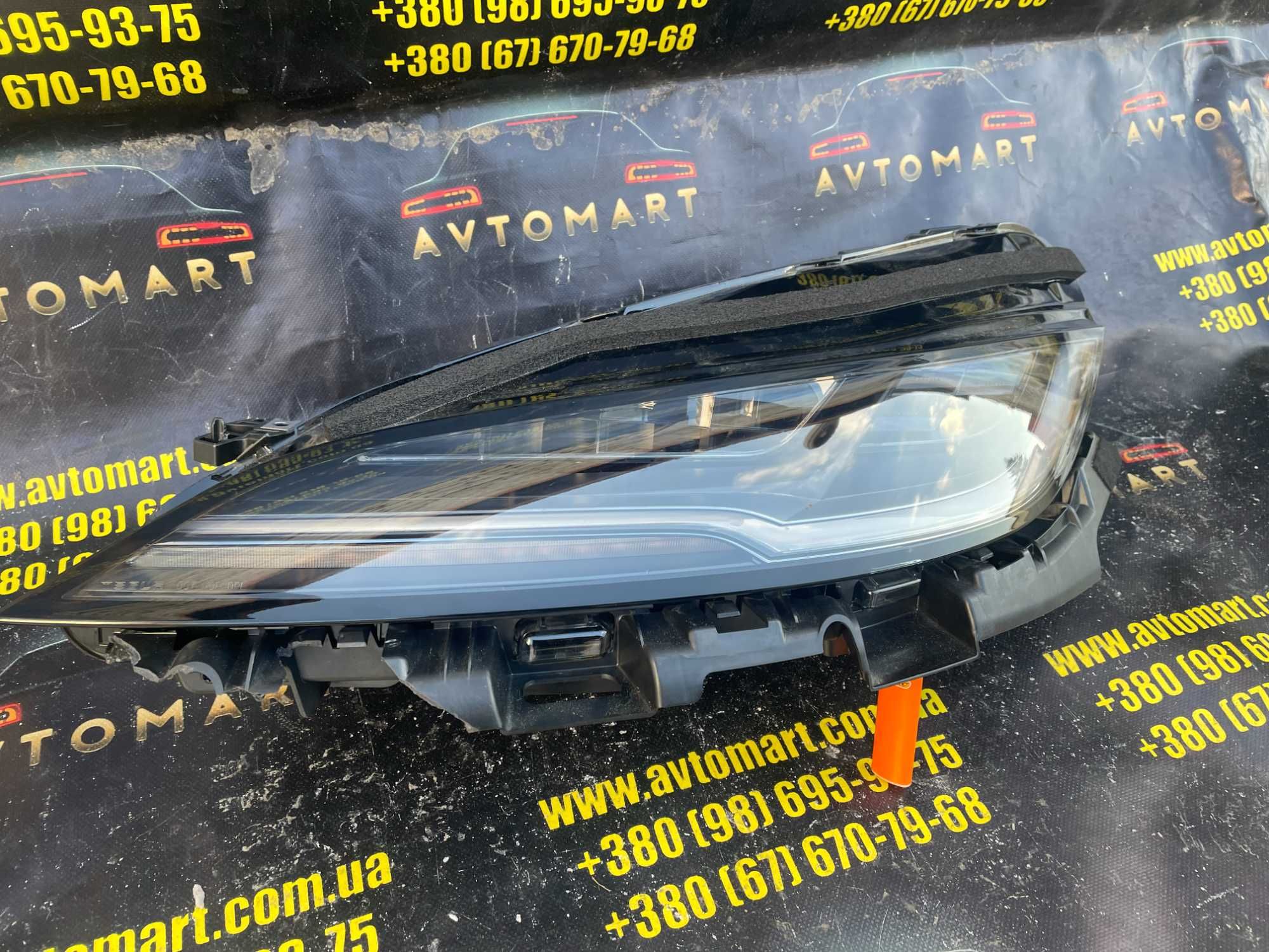 TESLA 3 Фара ліва євро TESLA m3 Highland 24- оригінал 1760888-00-e