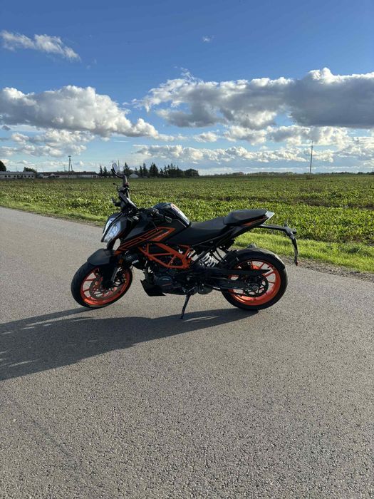 KTM Duke 125 kat b lub a1
