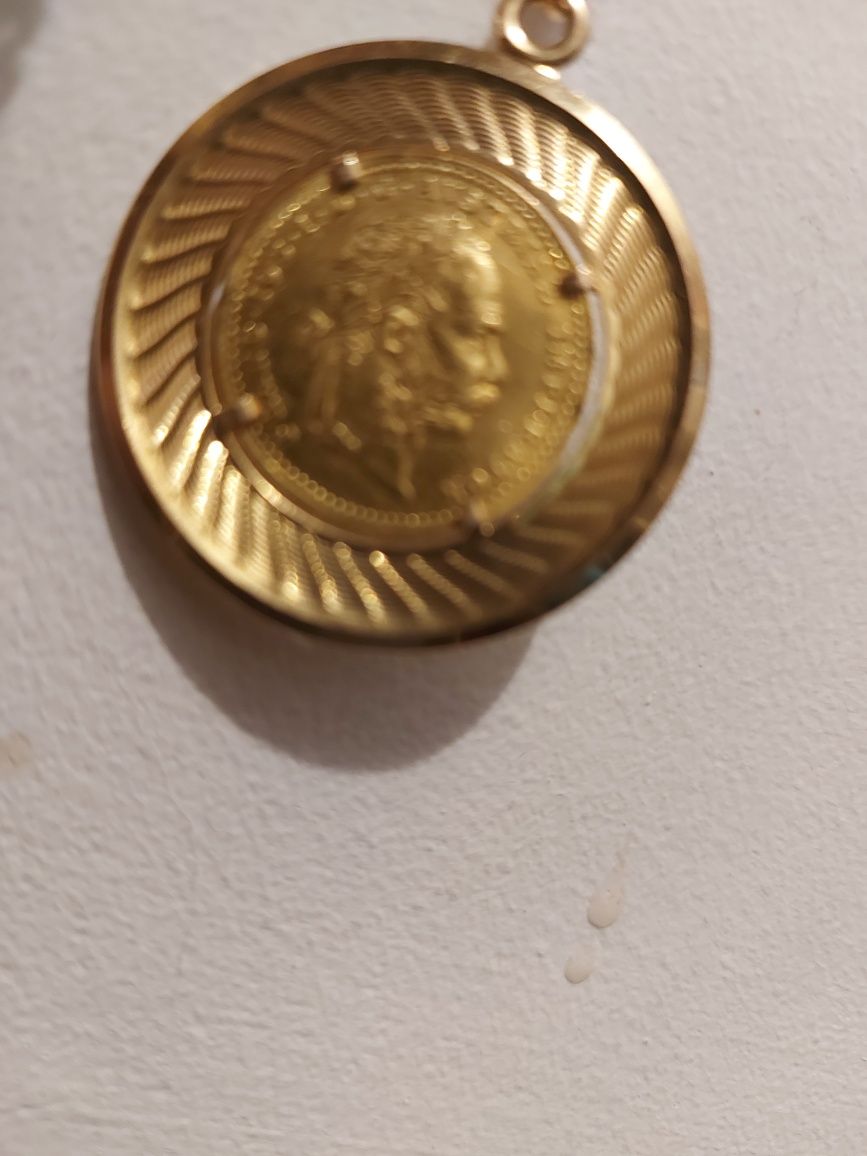 Przywieszka Excluzywna Złota moneta w oprawie Unisex
