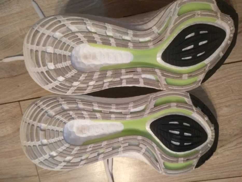 Adidas Ultraboost 22 size 40 i 2/3 buty do biegania najnowszy model