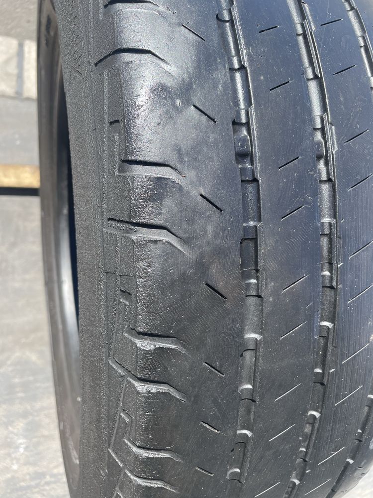 215/65/16C continental vancocontact 100