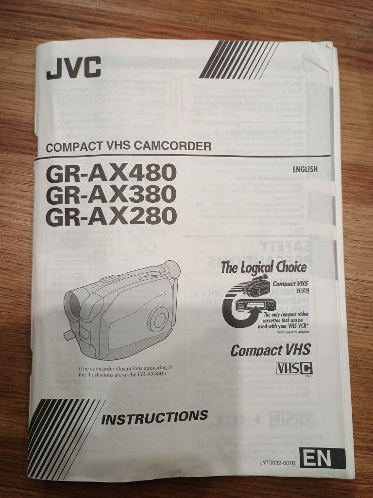 Kamera analogowa JVC  GR-AX280