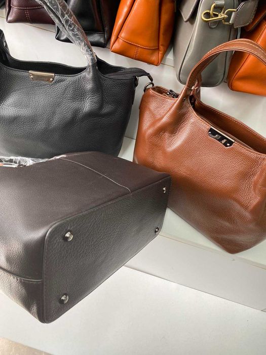 Гарна жіноча шкіряна сумка чорна, рижа