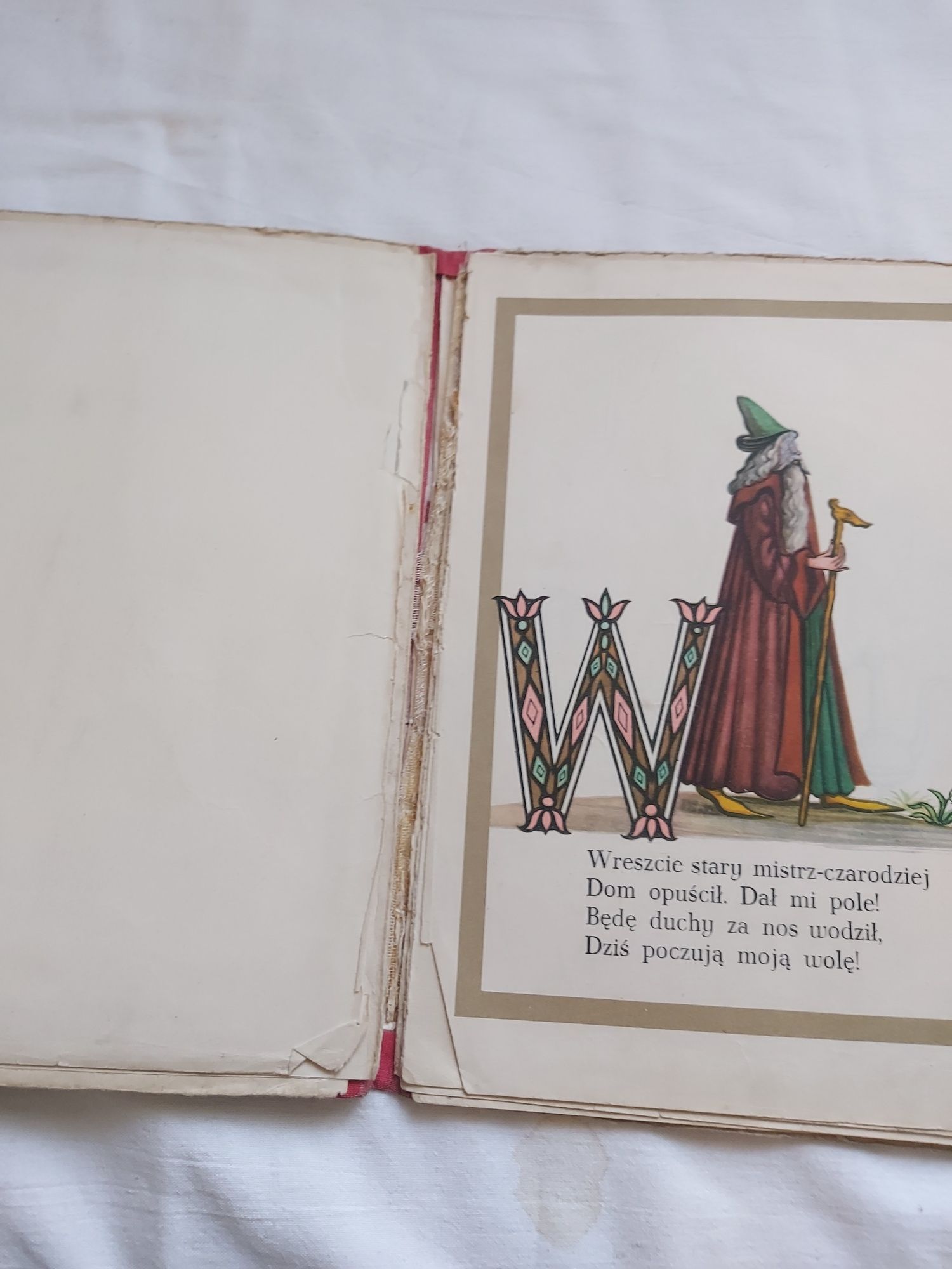 Goethe - Uczeń Czarnoksiężnika (wydanie z 1955)

odbiór osobisty: Wars