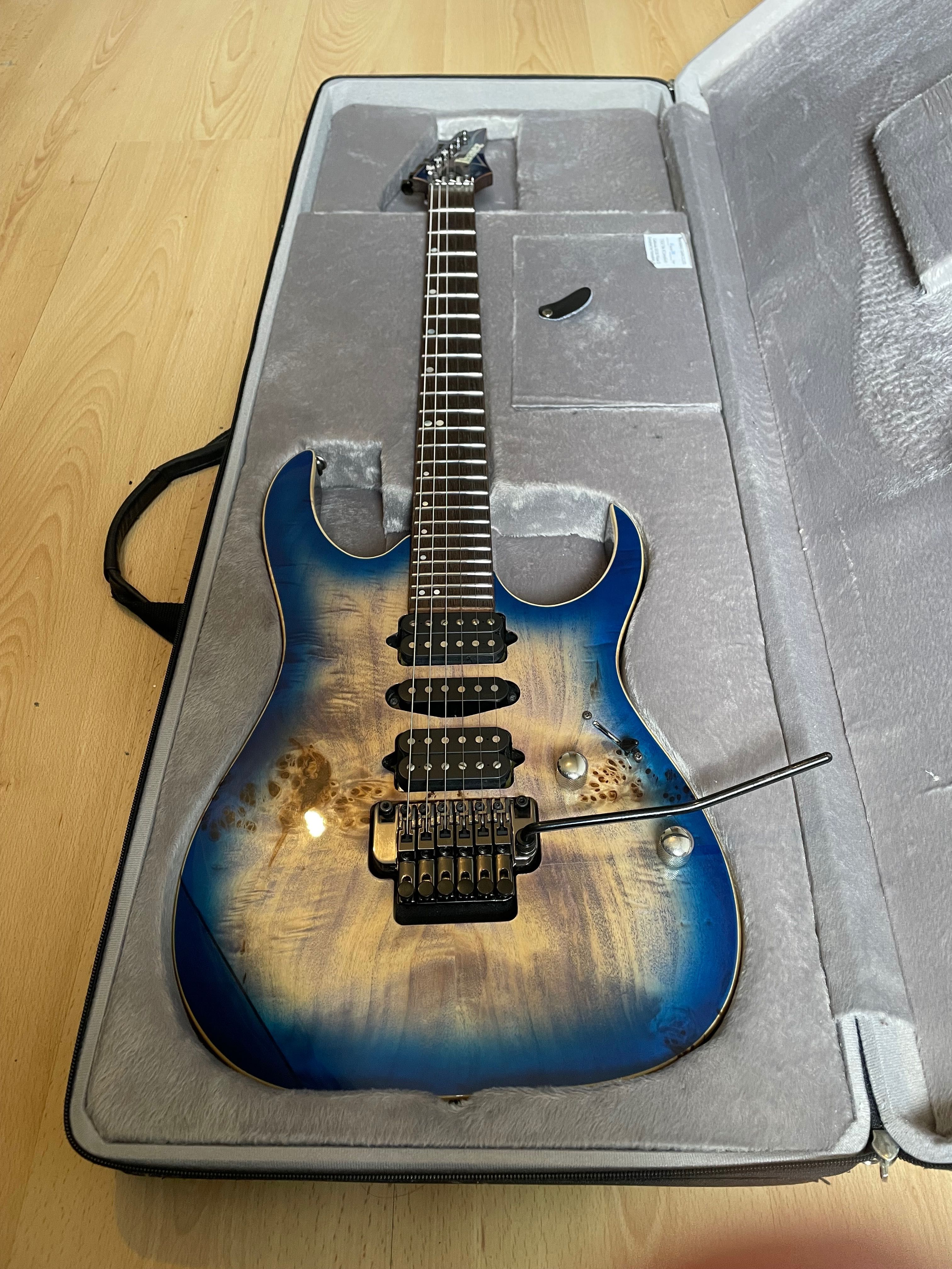 IBANEZ RG1070PBZ