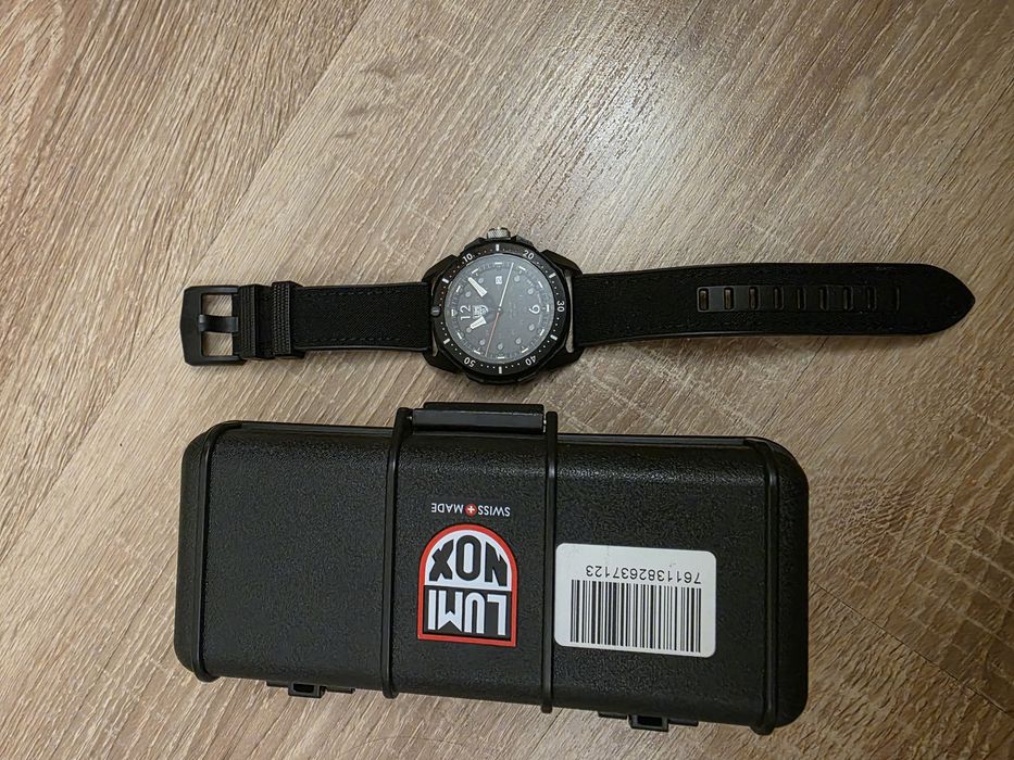 Обмін/продаж Тактичний годинник Luminox ICE-SAR XL.1052