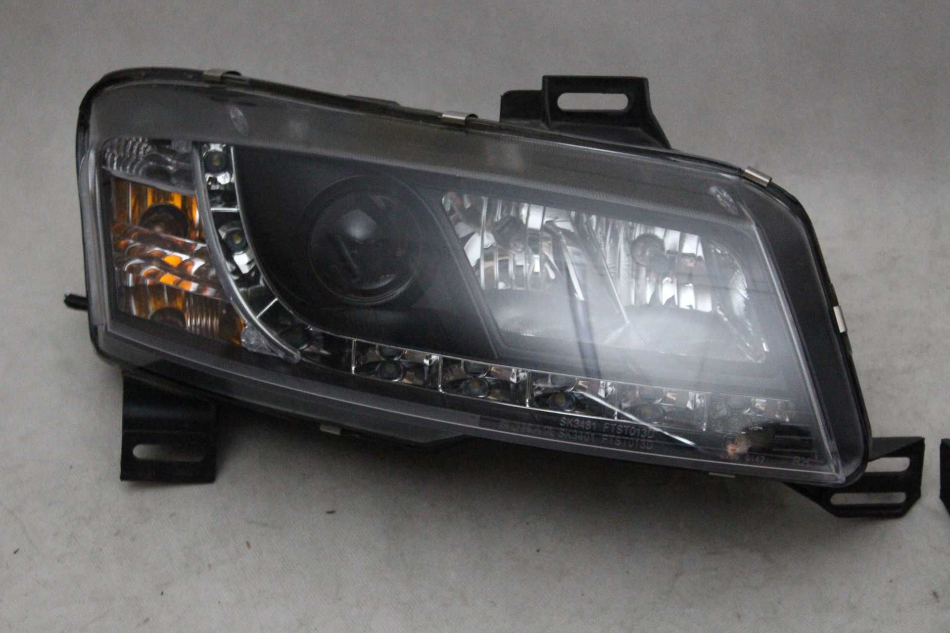 Lampy przednie przód FIAT STILO 3D 01-08 LED Dayline BLACK SMOKE IGŁA