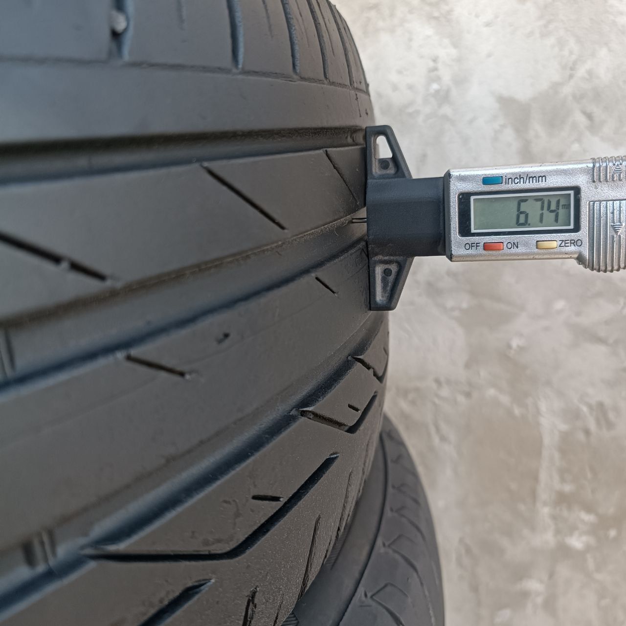 Акційна ціна! Шини Bridgeston Turanza Ren Flat 205/55 R17