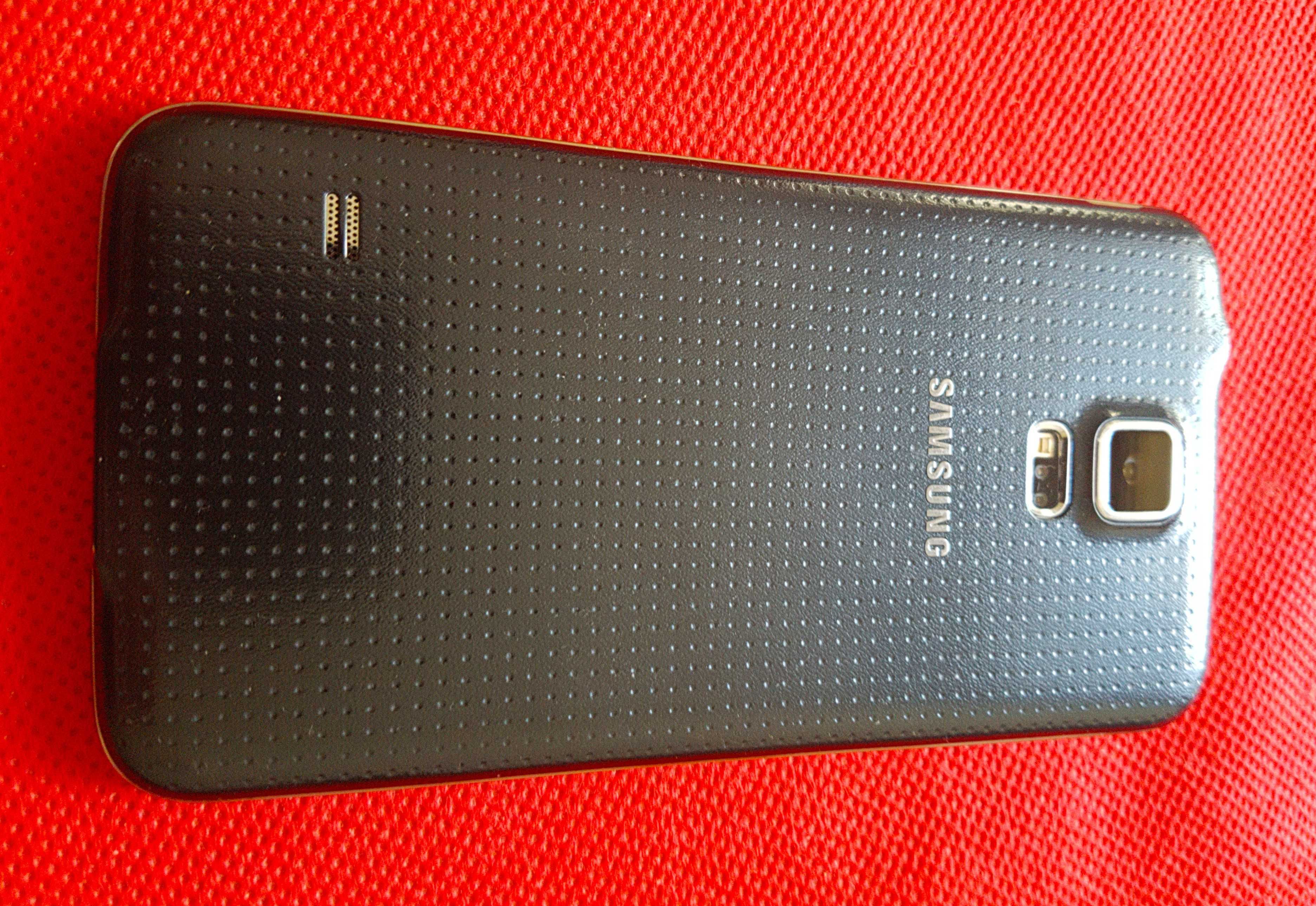 Telefon Samsung Galaxy S5 Z Androidem 11 Respektującym Prywatność