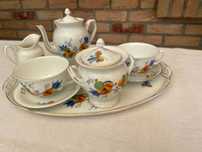 Porcelanowy komplet do herbaty dla dwóch osób