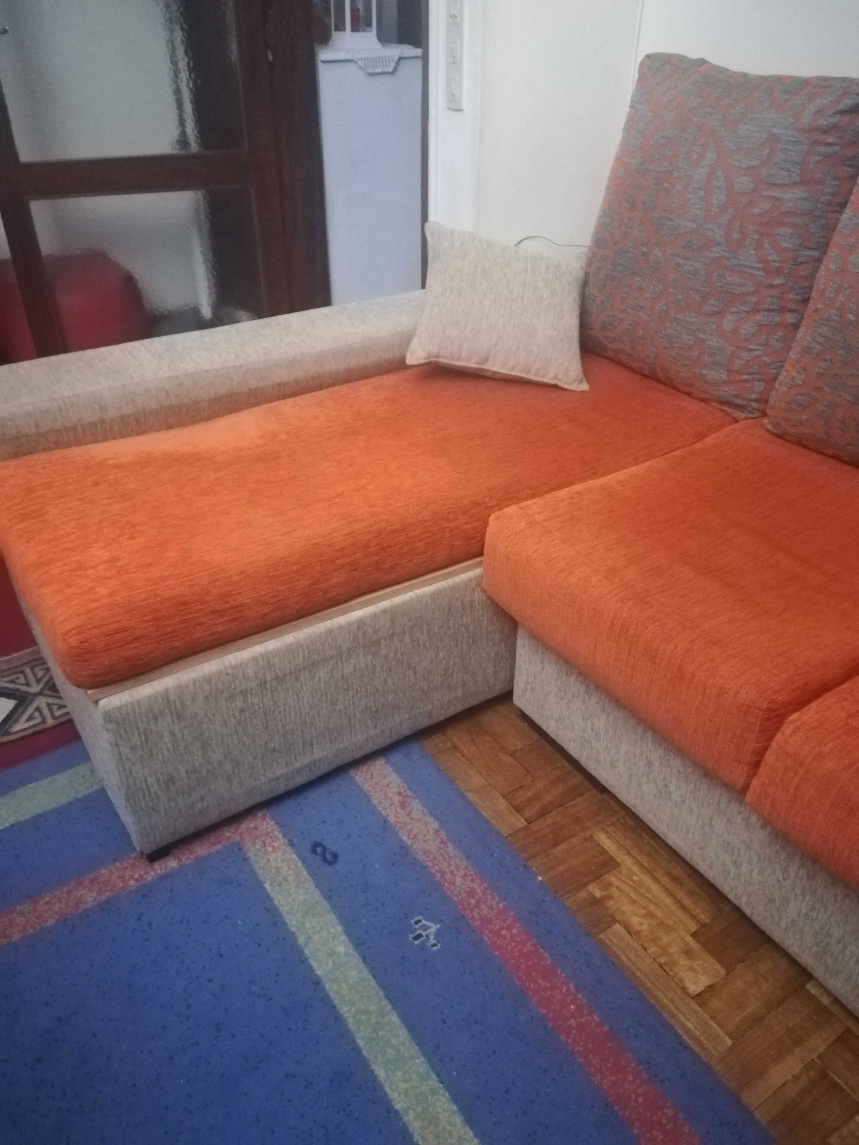 Sofá chaise long em tecido