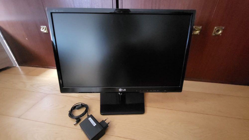 TV + Monitor LED (2 em 1) LG M2232 21.5” Full HD