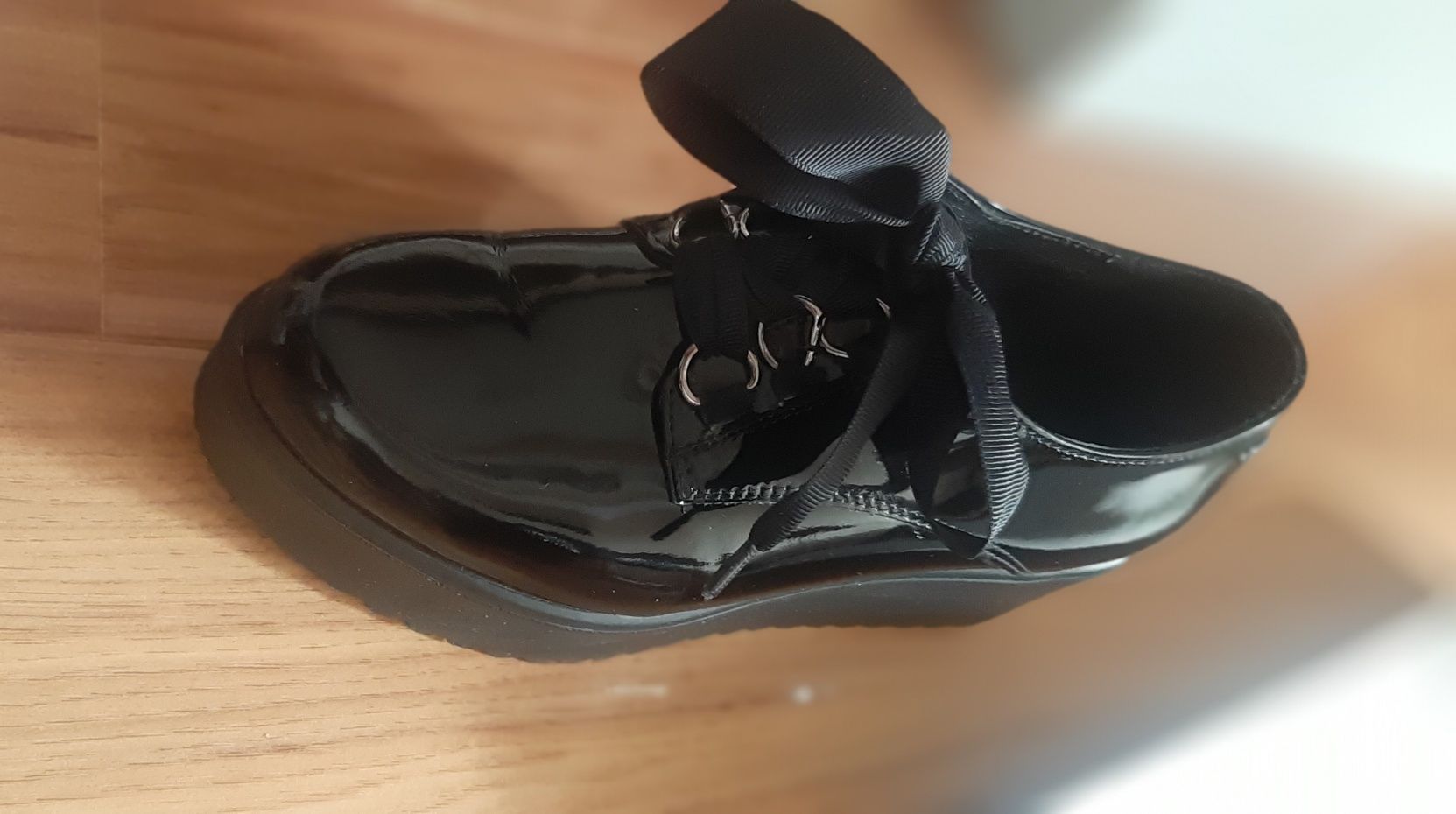 Buty  damskie oxfordy Wojas