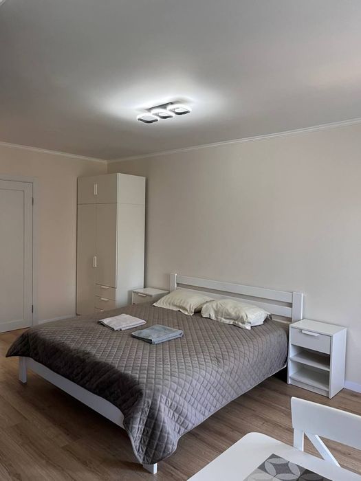 Квартира подобово біля вокзалу