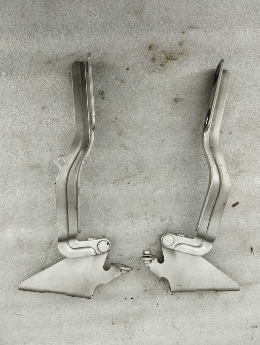 Zawias Zawiasy Maski Nissan NV200